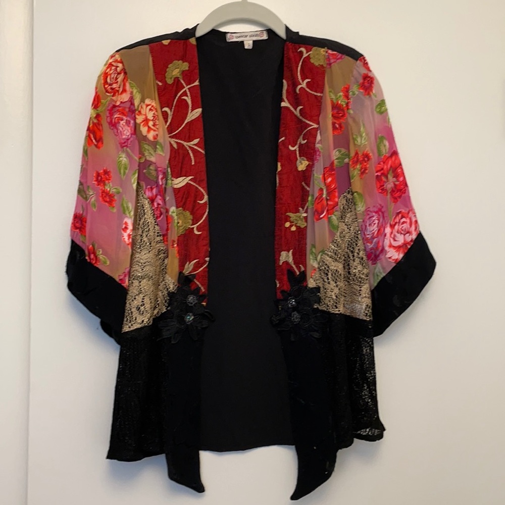 Roses Gold and Embroidered Coverup Crop vintage